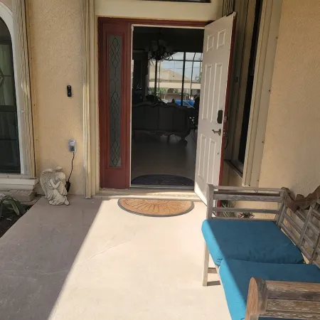 Lily Rose Villa 3-BR on canal with spectacular sunsets in beautiful Cape Coral