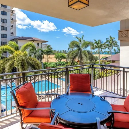 Aloha! Come enjoy paradise in our tranquil & relaxing beach villa.
