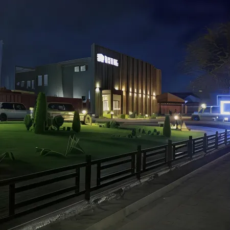 Altyn Shatyr Hotel (Алтын Шатыр) Отели в г. Аксай