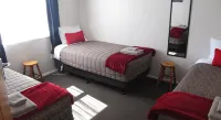Ahuriri Motels Отели в г. 