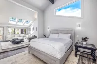 4223 Spruce Way Duplex - Apartemen