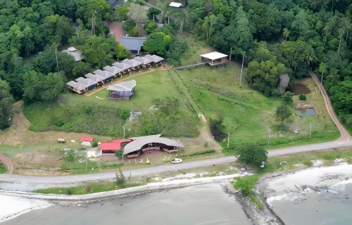 9 Huts on a Hill