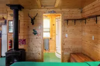 Charming cabin with AC and WiFi in delightful Two Harbors