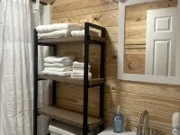 Bassmasters - Cozy 1-bedroom cabin with WiFi, AC in fabulous Stevenson Hotels in Jackson County