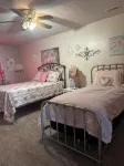 4-bedroom house in fantastic Mountain View with AC, WiFi!!!!