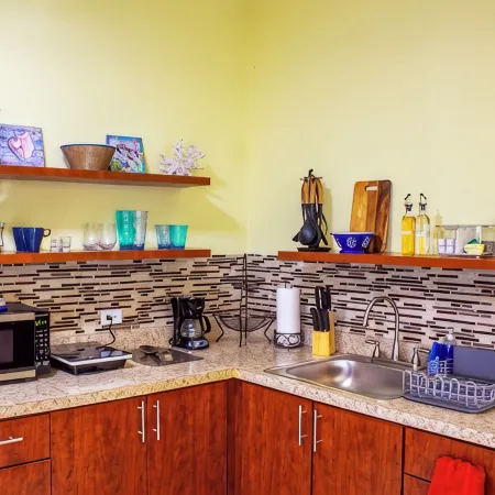 Casa Venus #2 - Comfortable 1-bedroom apt walking distance to Isla Verde beach.