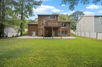 Ultimate Stone Mountain I Cabin-Style I  Sleep 20 - balcony