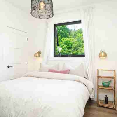 Boutique Retreat House in Prince Edward County. Rooms