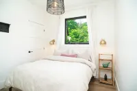 Boutique Retreat House in Prince Edward County. - 4성급