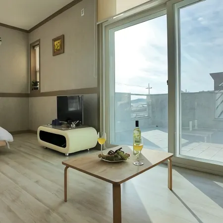 Suncheon Bay Pension