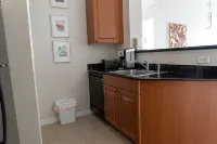 705 S Luxury 1Bedroom pool and Universal view - Condos