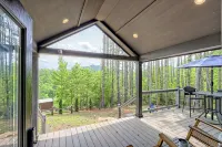 Cozy Cabin in Enchanting Franklin with AC