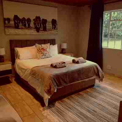 Wild Paradise Flat in Port Elizabeth Rooms