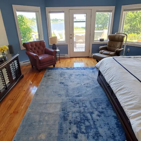 Direct Waterfront -Charming 3-BR house with AC, fitness room in Old Saybrook