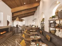 Zachari Dunes on Mandalay Beach, Curio Collection by Hilton Hotels in Oxnard