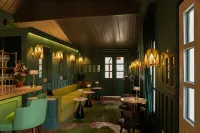 Satri House Hotel - بار