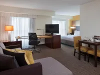 Cambridge Suites Mississauga Hotels near Lisgar