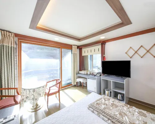 Jecheon Pentel House Hotels near Baeglyeonsa