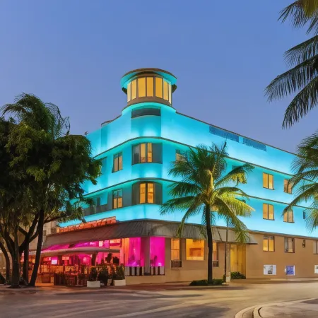 Waldorf Towers Hotel