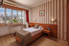 Hotel Neboder