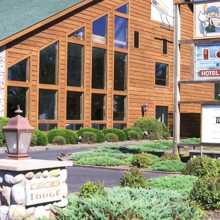 The Lodge at Crooked Lake
