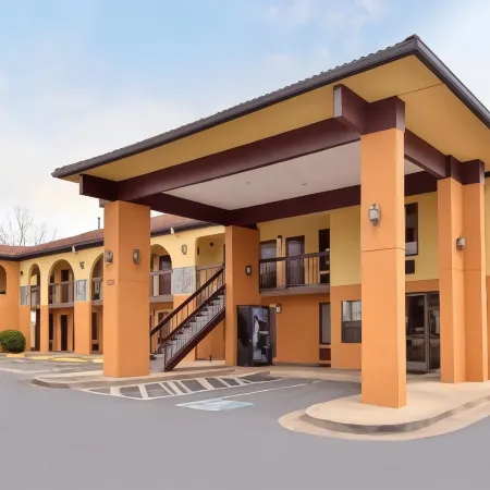Econo Lodge Gainesville Downtown Area