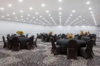 Hawthorn Extended Stay by Wyndham Columbia / Ft. Jackson - Parkplatz