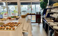 Hotel Playa Canet - Bãi biển
