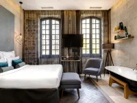 Boutique Hôtel des Remparts & Spa Hotels in Gard