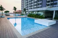 Lovina 6-11 Harbour Bay Nagoya - Pools