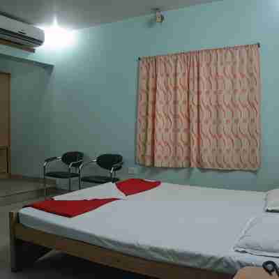 Hotel Naveen Residency Rooms