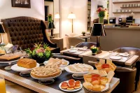 V Collection Piazza Farnese Luxury Suites - Завтрак