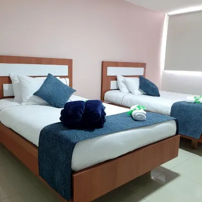 Hotel Calantha Hotel dekat G12 Convention Center