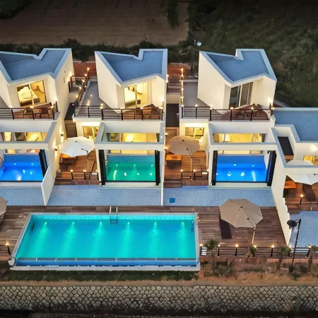 Namhae Paresa Pet Pool Villa