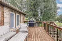 Old Hickory Lakefront home-lots of space for all-Nashville & Airport close - 4 stjerner