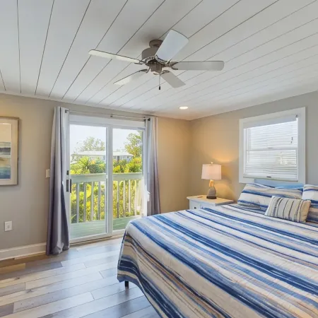 Family Tides! Great for Groups, Ocean View, Pool/Waterfall, Spa, Golf Cart Incl.