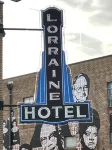 Downtown Memphis Loft! Walking Distance from Beale Street! Garage Parking! - Apartments