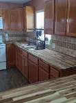 House is located right across from trail system. With miles and miles to ride - Homestays