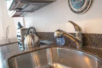 ♥ Historic Studio Minutes to Salem+Beaches Old Town Marblehead Private Parking ♥ - Wifi