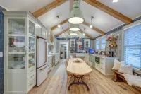Completely Renovated Historical Cottage -- Walking distance to Downtown Franklin - 4-Star