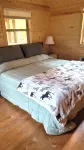 Moose Tracks Cabin with Hot Tub  on screened in porch! - Chalets