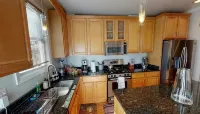 Charming Bloomingdale Row Home with Deck and Parking - Jacuzzi