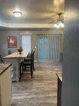 New cute, cozy quiet townhouse - Wi-Fi