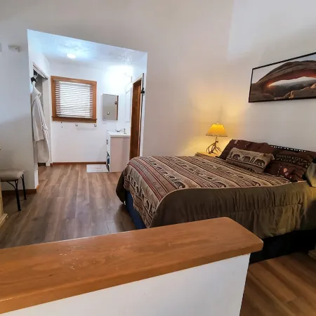 Pagosa Uptown Condo w/Queen Loft. Pet Friendly!