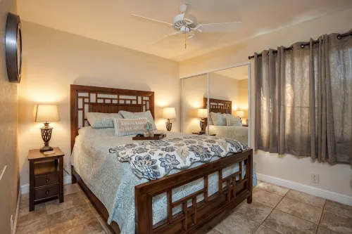 Luxury Condo- Across The Street From The Beach!  Free WIFI