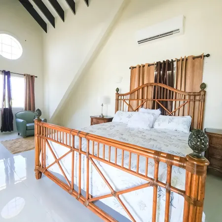 Andy's Inn is a delightful 3 bedroom guesthouse nestled in historic Bodden Town.