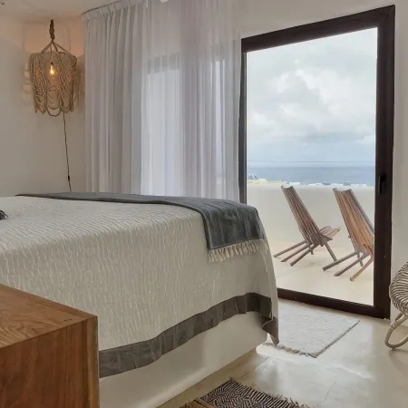 3Br Oceanview Villa with Heated Pool Near Punta Sur