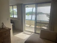 NEW LISTING- Ideal Oceanside Location and Recent Renovation / DREAM Combination! - 3 tähden