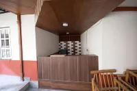 Earth Kind Cottages - parking