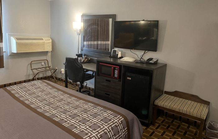 Faribault Hometown Inn & Suites